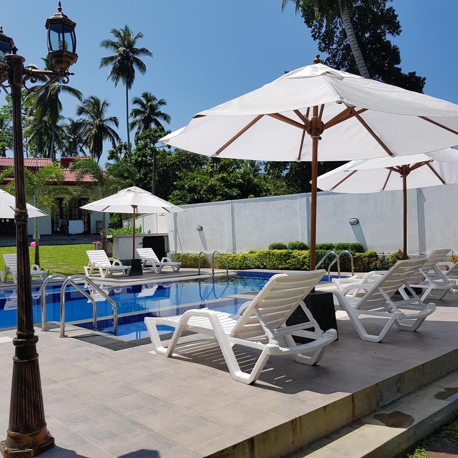 Sithi Villa Hikkaduwa Bagian luar foto