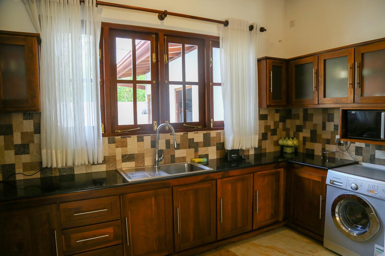 Sithi Villa Hikkaduwa Bagian luar foto
